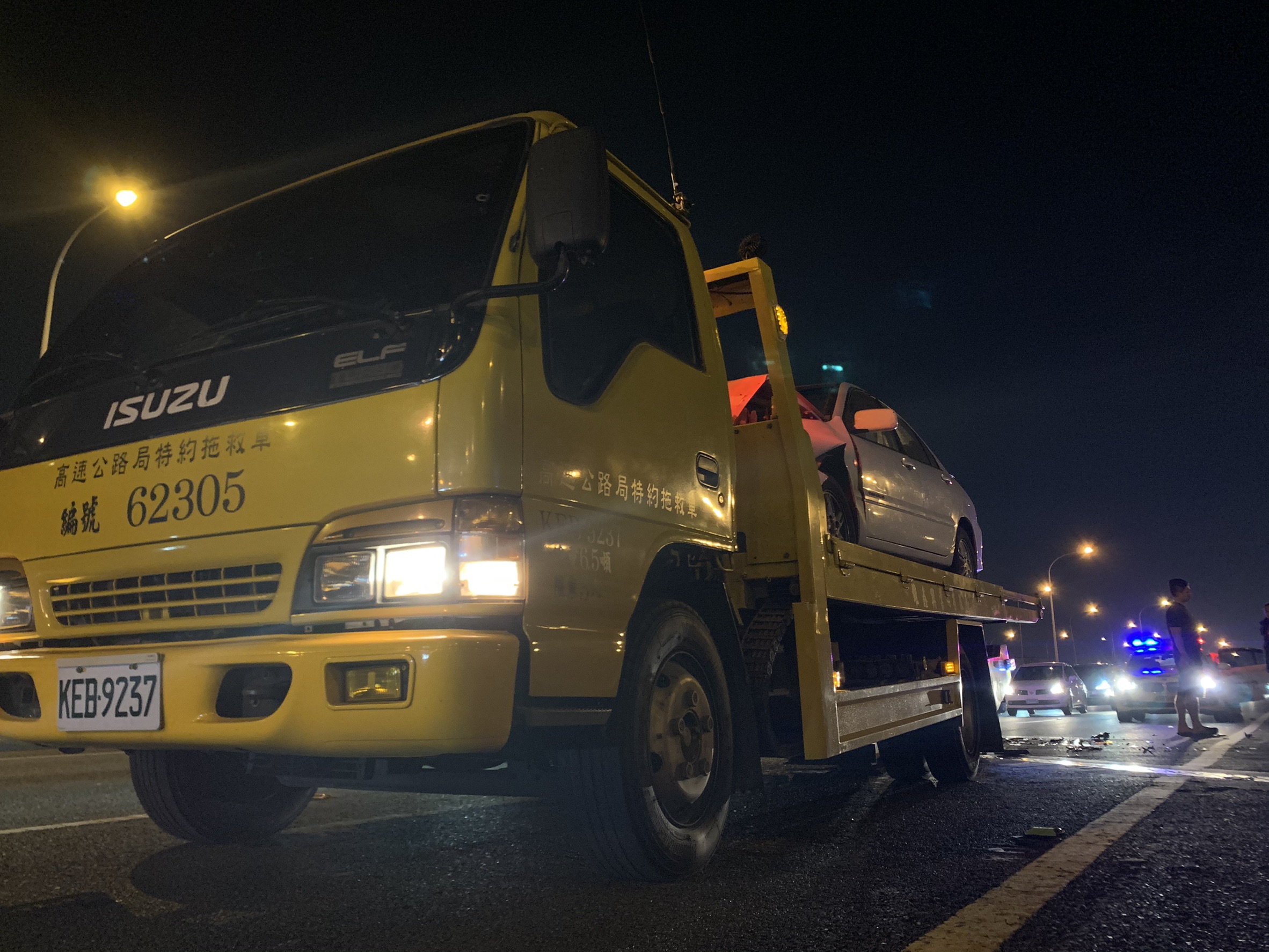 嘉雄汽車拖吊 道路救援