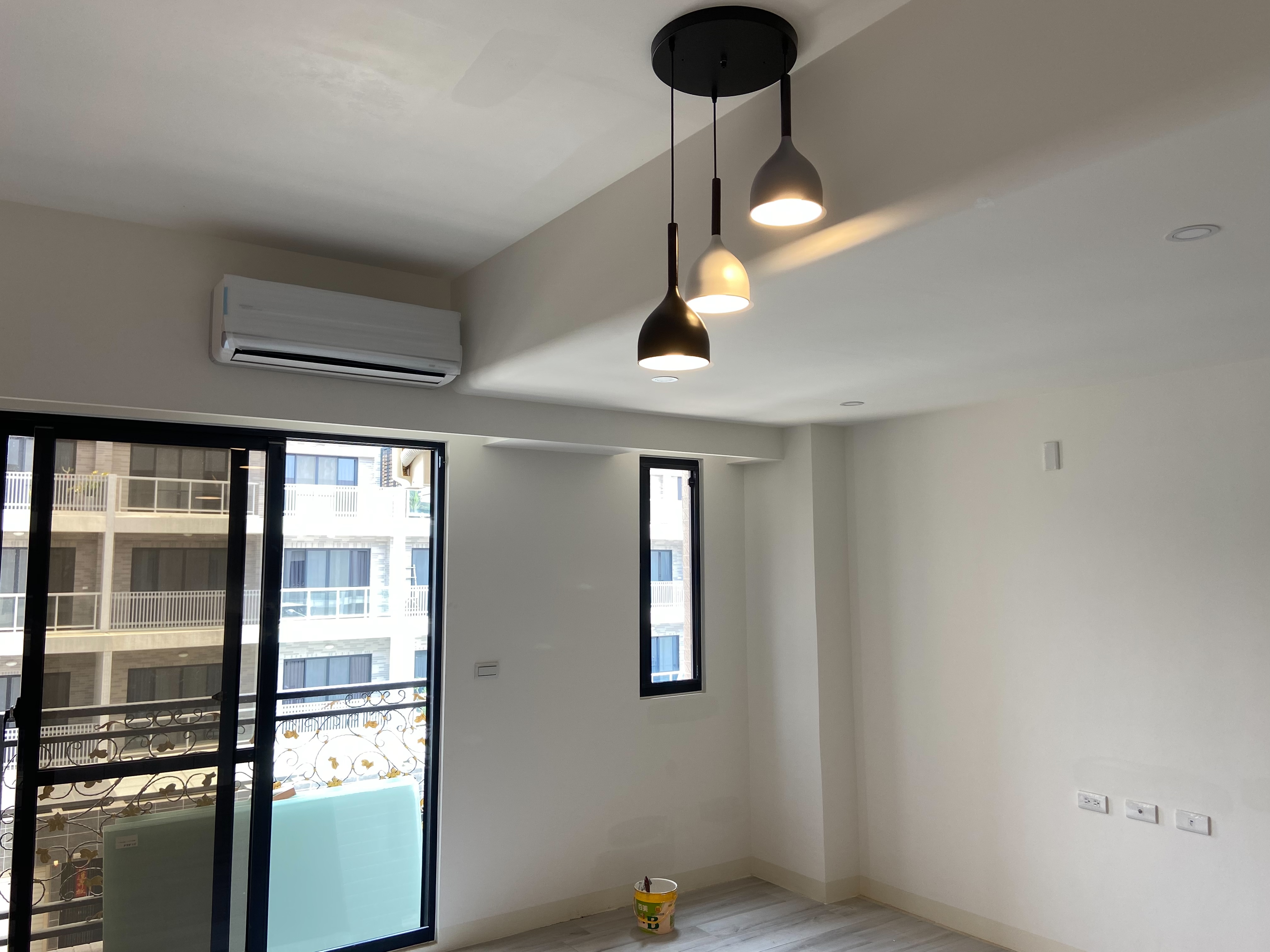 鉝茗油漆工程行