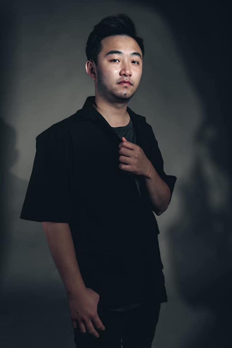 納什美髮沙龍Ron