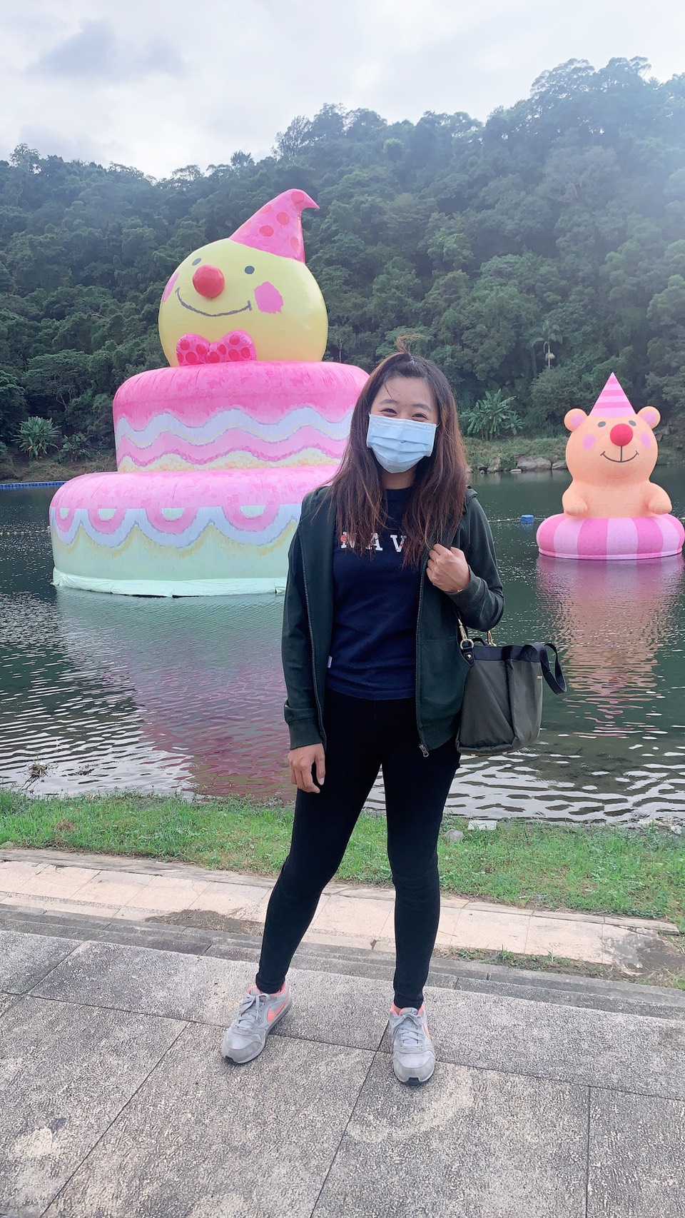 妮娜按摩師