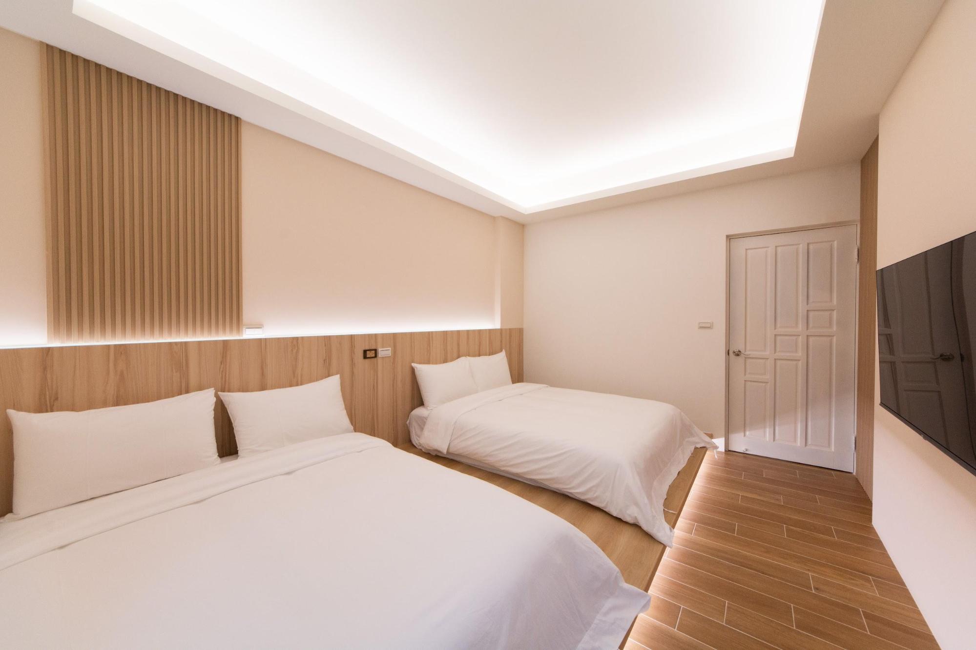 room-img
