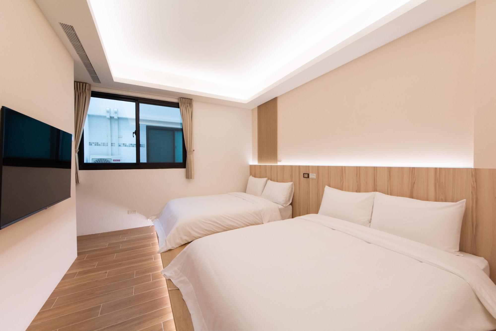 room-img
